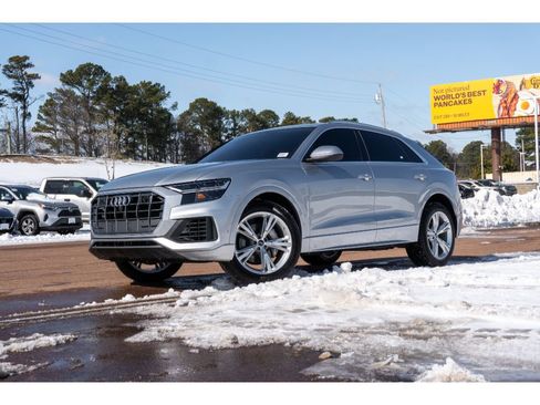Used 2022 Audi Q8 Premium Plus image 1