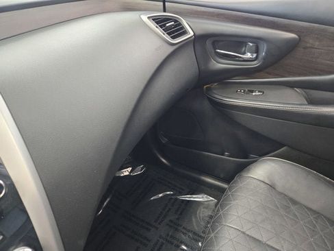 Used 2019 Nissan Murano Platinum w/ Cargo Package image 23