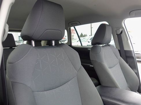 Certified 2025 Toyota RAV4 XLE image 16