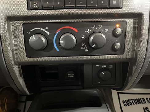 Used 2007 Dodge Dakota SLT w/ Trailer Tow Group AWD/4WD image 34
