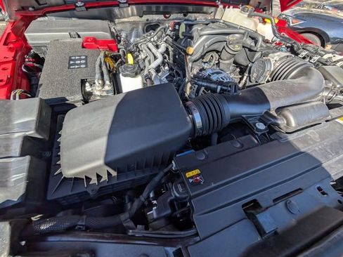 Used 2024 Jeep Gladiator Sport image 20