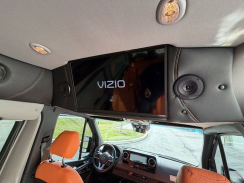 Used 2022 Mercedes-Benz Sprinter 2500 image 45