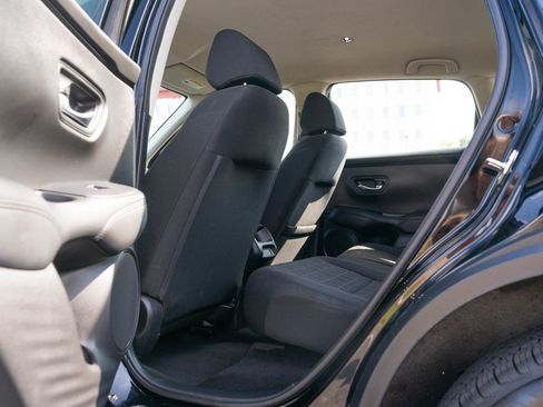 Used 2023 Honda HR-V LX image 15