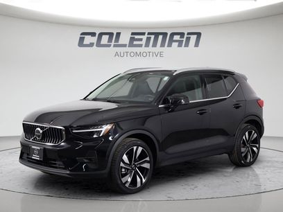 Used 2023 Volvo XC40 B5 Plus w/ Protection Package Premier