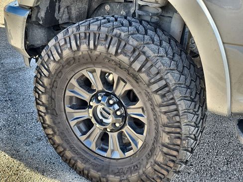 Used 2020 Ford F250 Lariat image 10