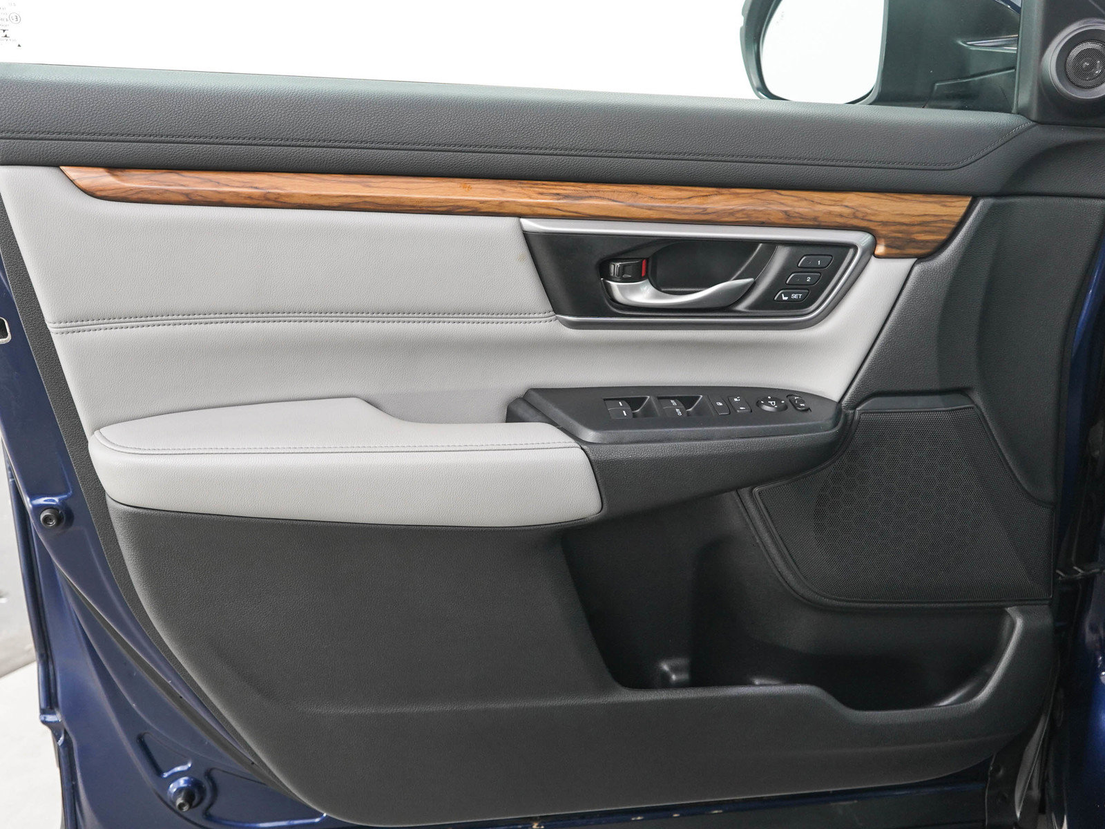 Used 2017 Honda CR-V Touring image 20