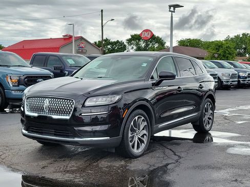 Certified 2023 Lincoln Nautilus Reserve w/ Luxury Package AWD/4WD image 3