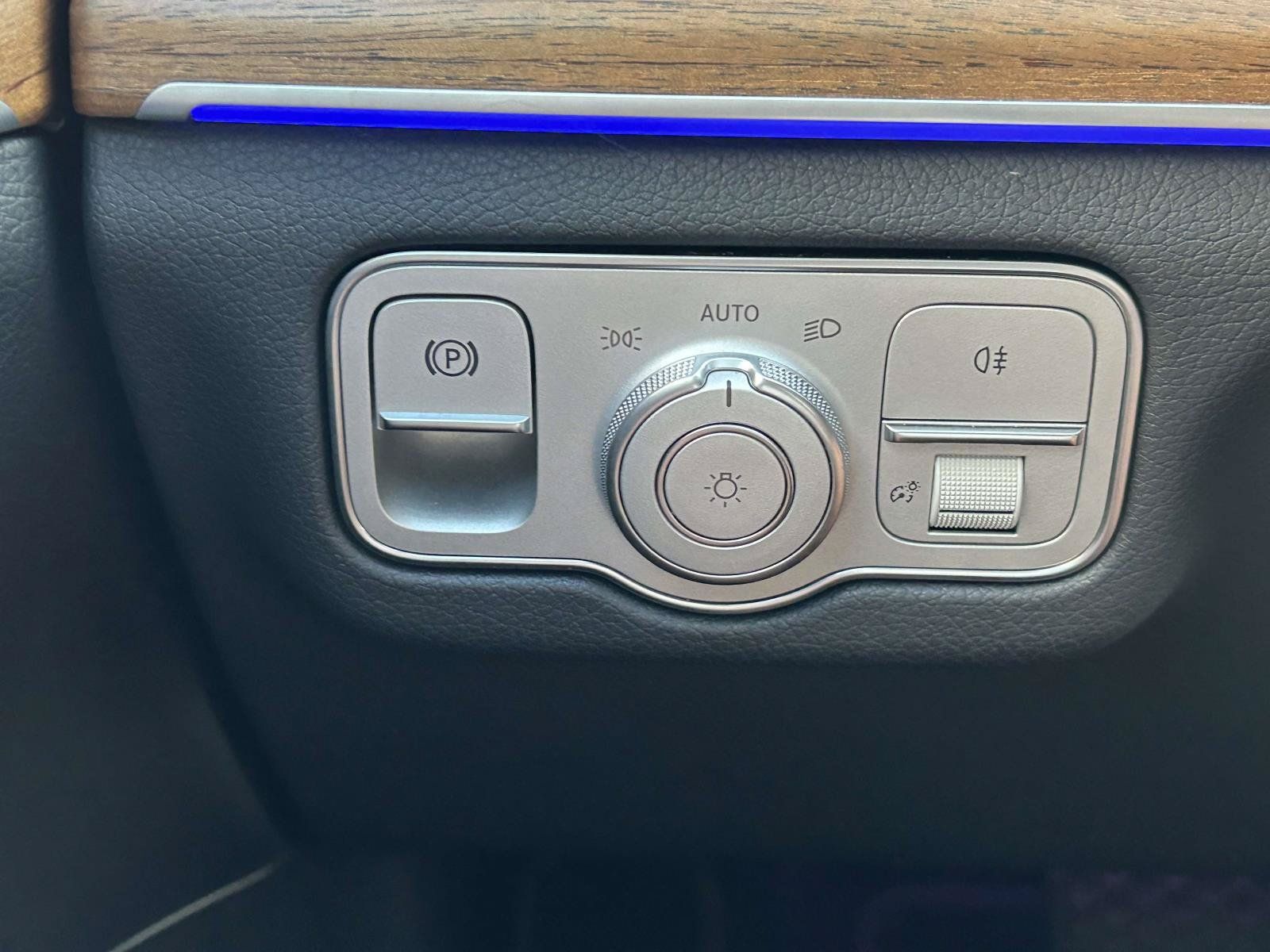 Certified 2025 Mercedes-Benz GLE 350 4MATIC image 23