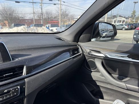 Used 2018 BMW X1 xDrive28i image 23