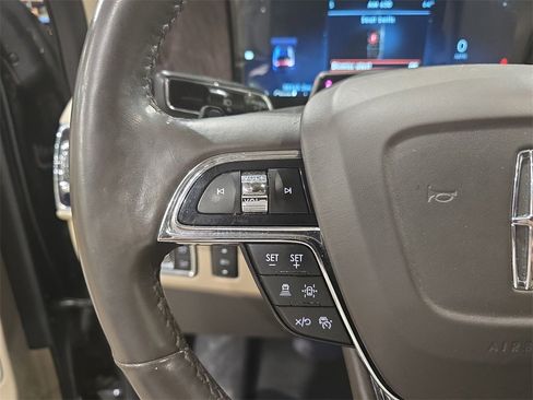 Used 2022 Lincoln Navigator L Reserve image 18