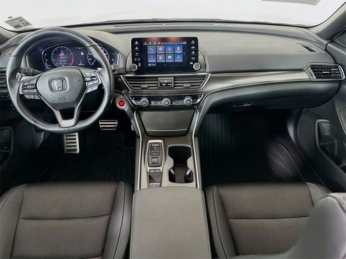 Used 2019 Honda Accord Sport image 15