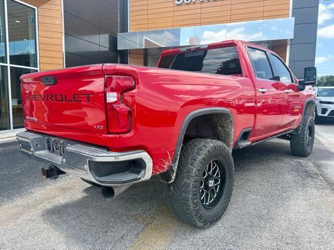 Used 2020 Chevrolet Silverado 2500 LTZ w/ LTZ Premium Package AWD/4WD image 5