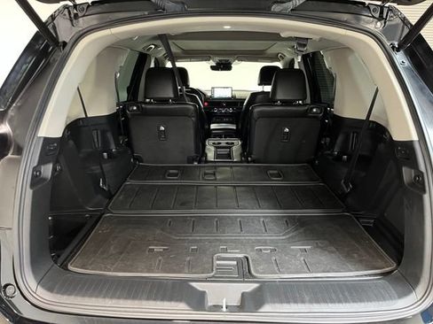 Used 2024 Honda Pilot Touring image 15