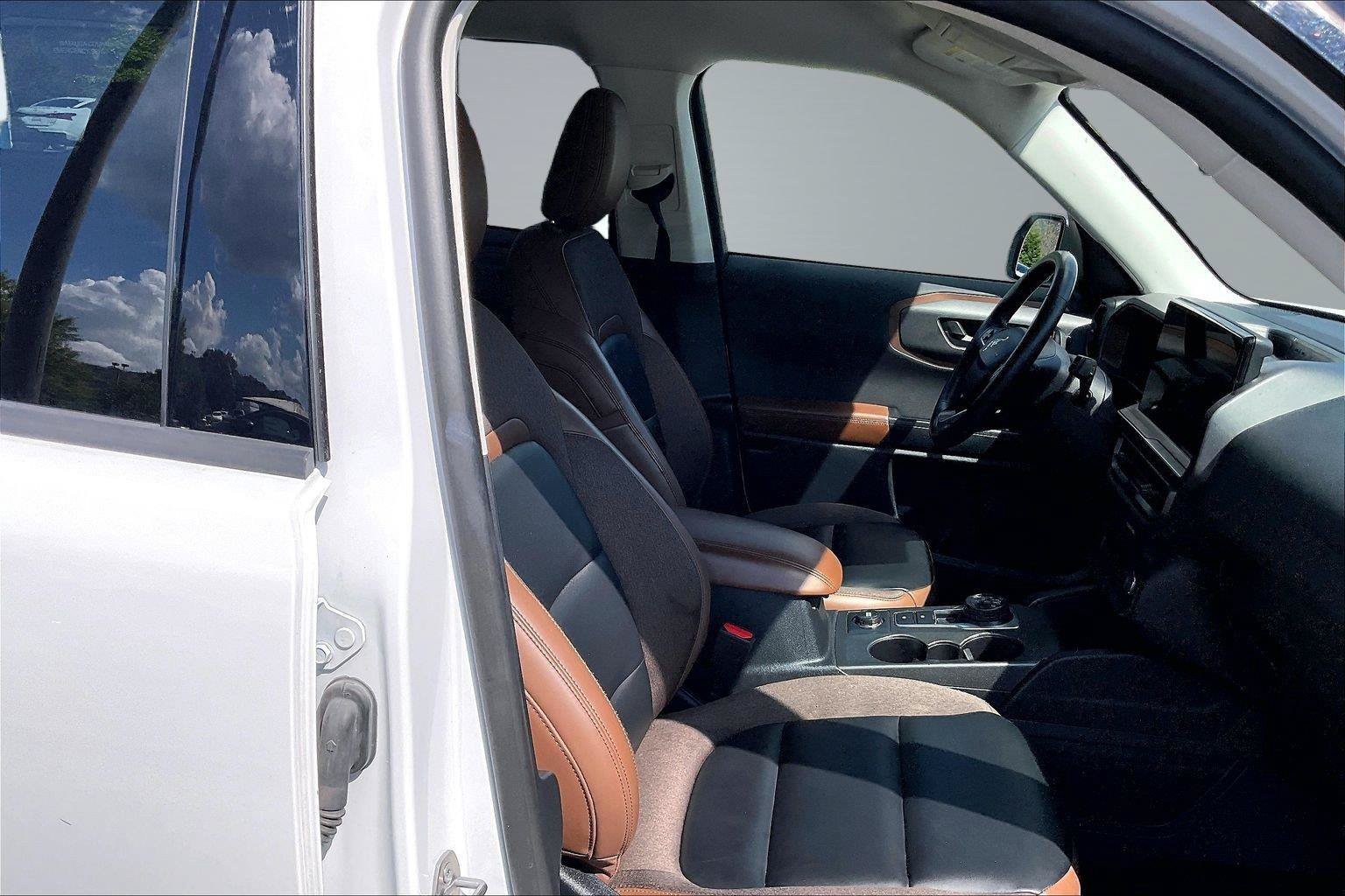 Used 2025 Ford Bronco Sport Outer Banks w/ Outer Banks Tech Package+ AWD/4WD image 7