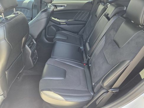 Used 2022 Ford Edge ST w/ Equipment Group 401A AWD/4WD image 10