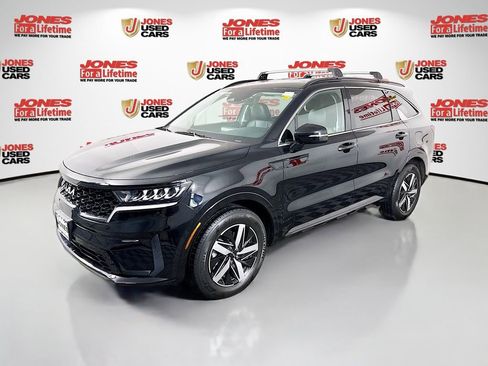 Used 2022 Kia Sorento S image 14