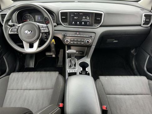 Used 2020 Kia Sportage LX image 13