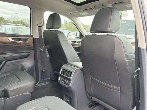 New 2026 Volkswagen Atlas SE FWD image 20