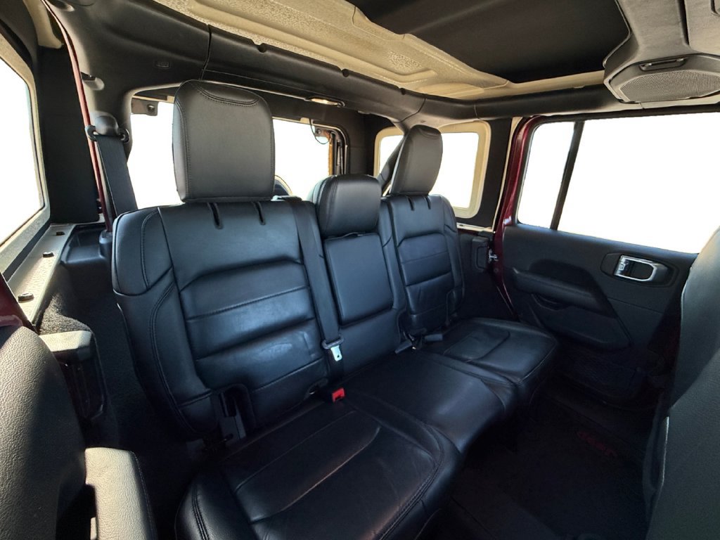 Used 2021 Jeep Wrangler Unlimited Sahara AWD/4WD image 29