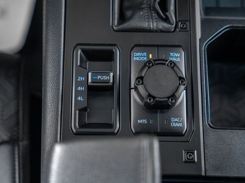 Used 2022 Toyota Tundra Limited image 32