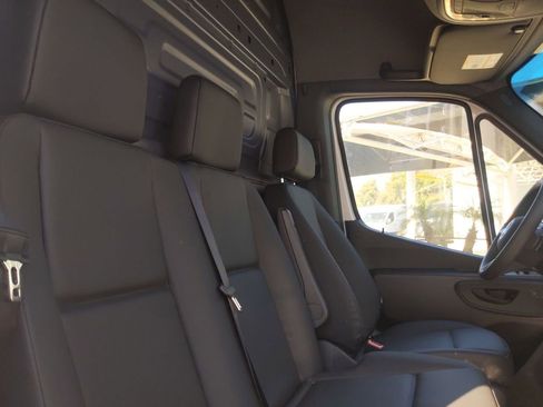 New 2025 Mercedes-Benz Sprinter 3500 image 9