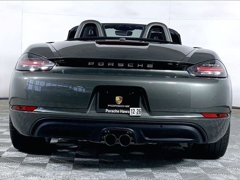 Used 2025 Porsche 718 Boxster image 8