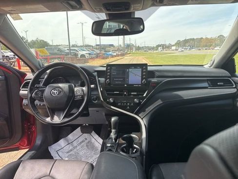 Used 2023 Toyota Camry XSE w/ Navigation Package image 30