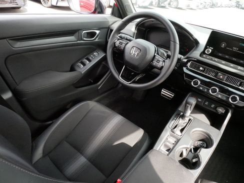 Used 2025 Honda Civic Sport image 9