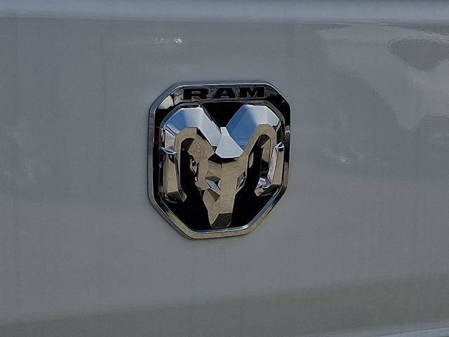 Used 2025 RAM ProMaster 2500 w/ U-Haul Equipment Group FWD image 32