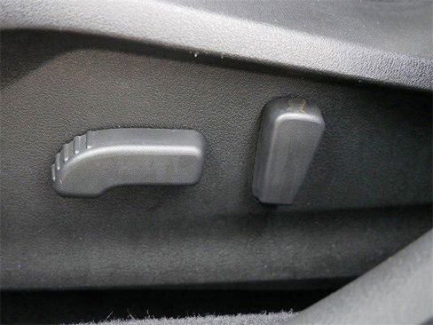 Used 2023 Subaru Crosstrek 2.5i Limited w/ Popular Package #2 image 17