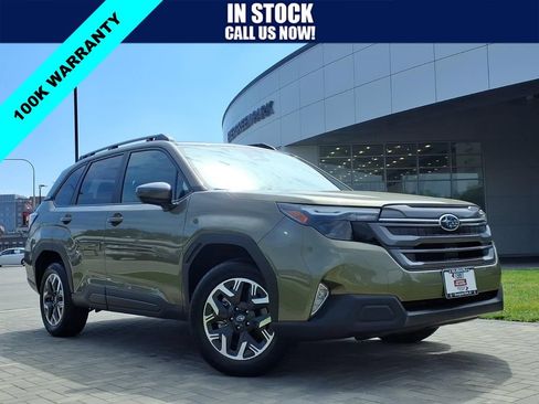 Certified 2026 Subaru Forester Premium AWD/4WD image 1