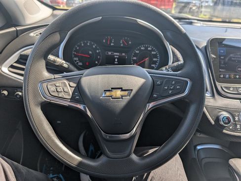 Used 2023 Chevrolet Malibu LT FWD image 12