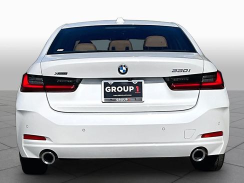 Used 2026 BMW 330i xDrive Sedan AWD/4WD image 5