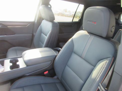 New 2026 GMC Acadia AT4 image 13