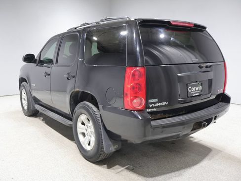 Used 2011 GMC Yukon SLT w/ SLT-2 Equipment Package AWD/4WD image 4