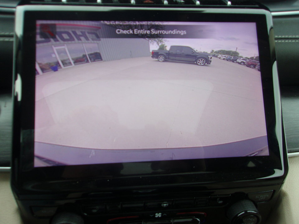 Used 2022 Jeep Grand Cherokee L Limited AWD/4WD image 24