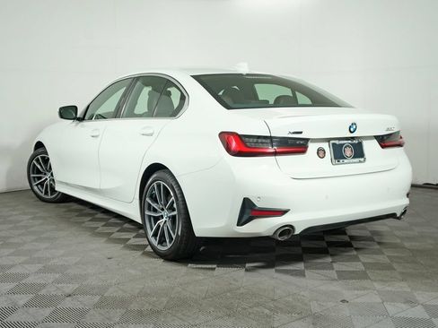 Used 2020 BMW 330i xDrive Sedan w/ Premium Package AWD/4WD image 3