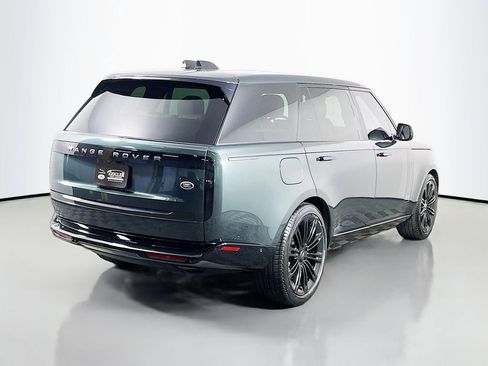 Used 2023 Land Rover Range Rover Long Wheelbase SE AWD/4WD image 5