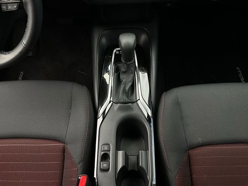 Used 2025 Toyota Corolla SE image 14