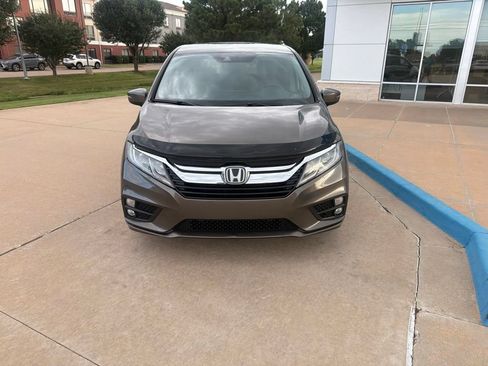 Used 2018 Honda Odyssey EX image 5
