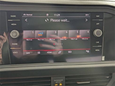 Used 2021 Volkswagen Jetta SEL Premium image 20