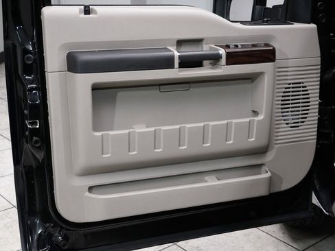 Used 2008 Ford F350 Lariat image 10