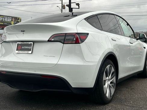 Used 2021 Tesla Model Y Long Range image 7