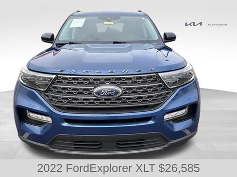 Used 2022 Ford Explorer XLT w/ Equipment Group 202A AWD/4WD image 3