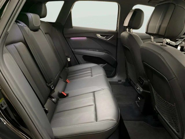 Used 2023 Audi Q4 e-tron Premium Plus RWD image 75