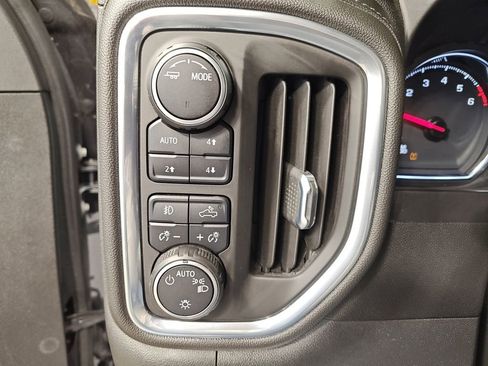 Used 2021 Chevrolet Silverado 1500 RST image 31