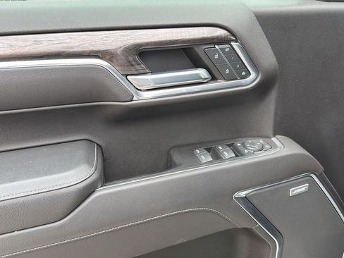 Used 2022 Chevrolet Silverado 1500 LTZ w/ LTZ Premium Package AWD/4WD image 10