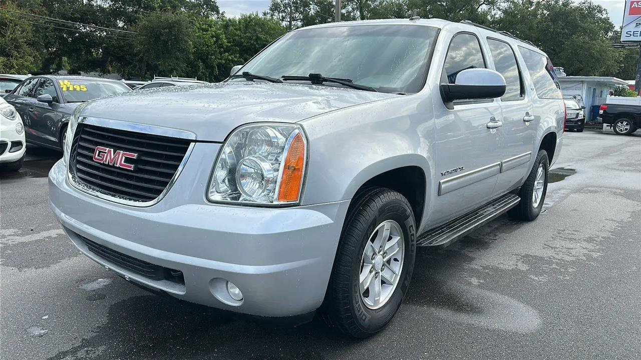 Used 2014 GMC Yukon XL SLT RWD image 2