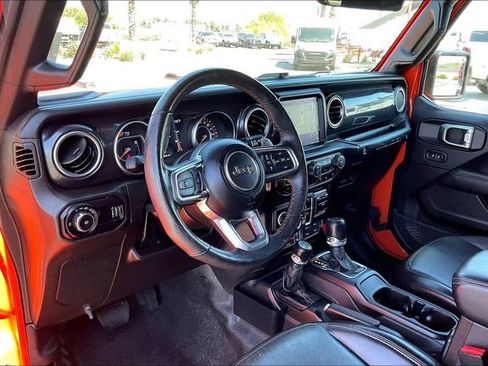 Used 2023 Jeep Wrangler Unlimited Rubicon 392 AWD/4WD image 14