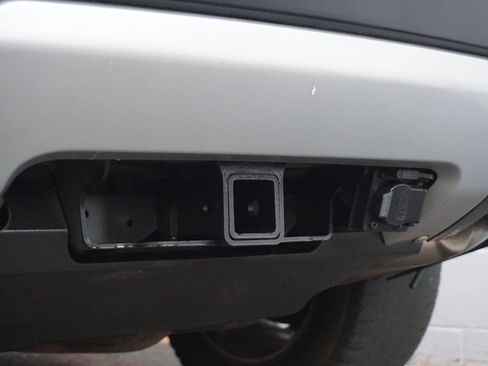 Used 2017 Land Rover Range Rover Sport HSE image 6